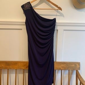 David meister excellent condition purple one shoulder cocktail dress